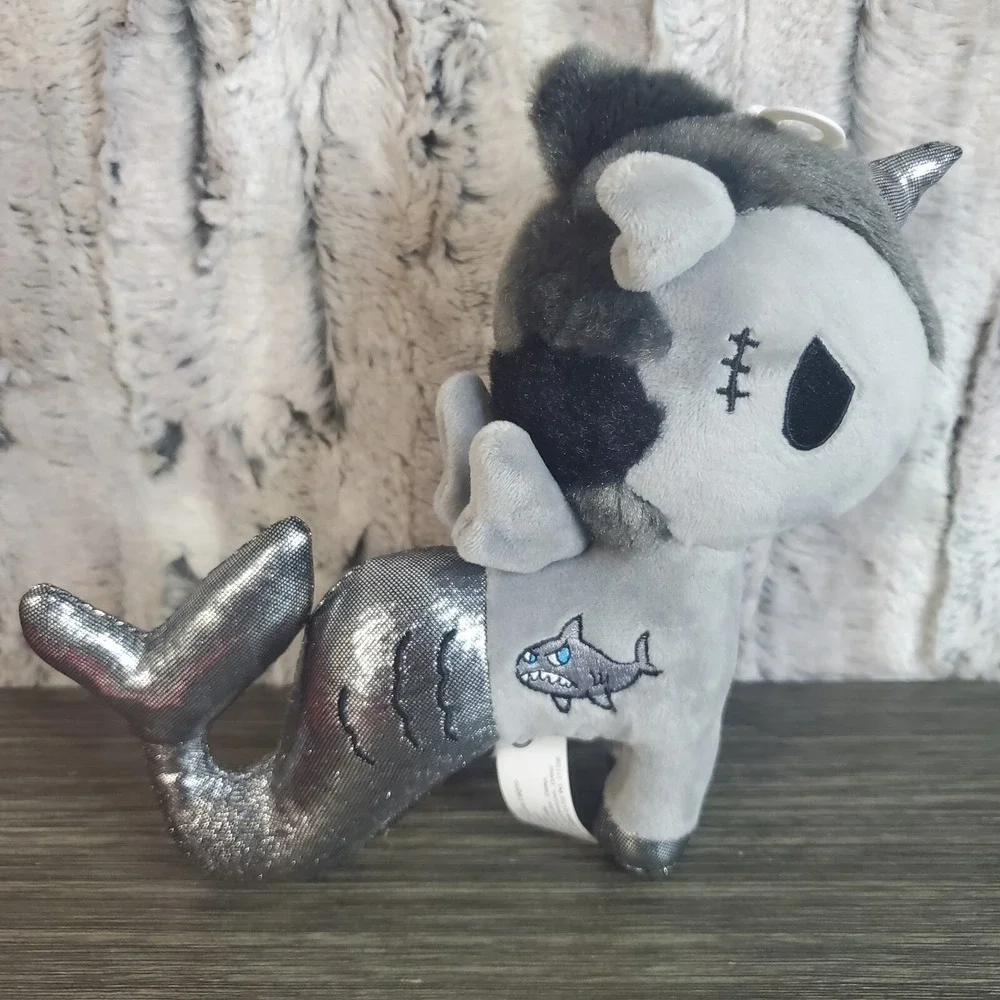 Aurora 15689‎ Tokidoki Sharkbite Mermicorno 7.5